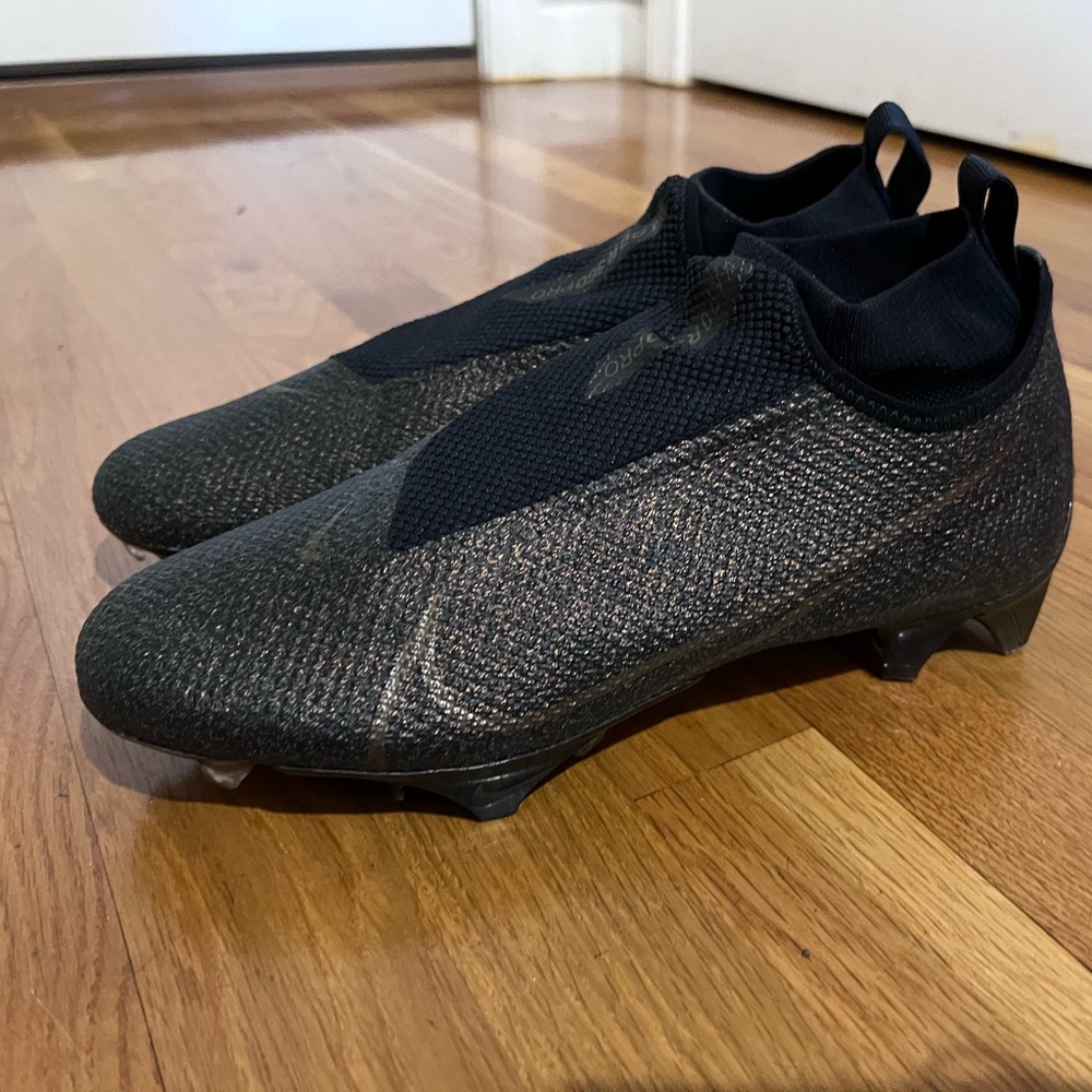 Nike mens cleats size 8